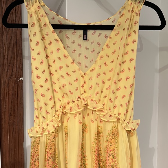 Victoria secret summer dress - Picture 2 of 3